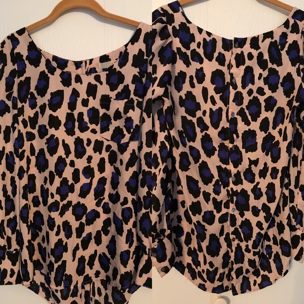 Leper blue tan and black blouse Very trendy